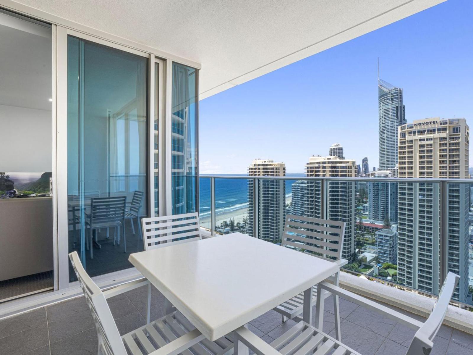 Orchid Residences - Hr Surfers Paradise غولد كوست الغرفة الصورة