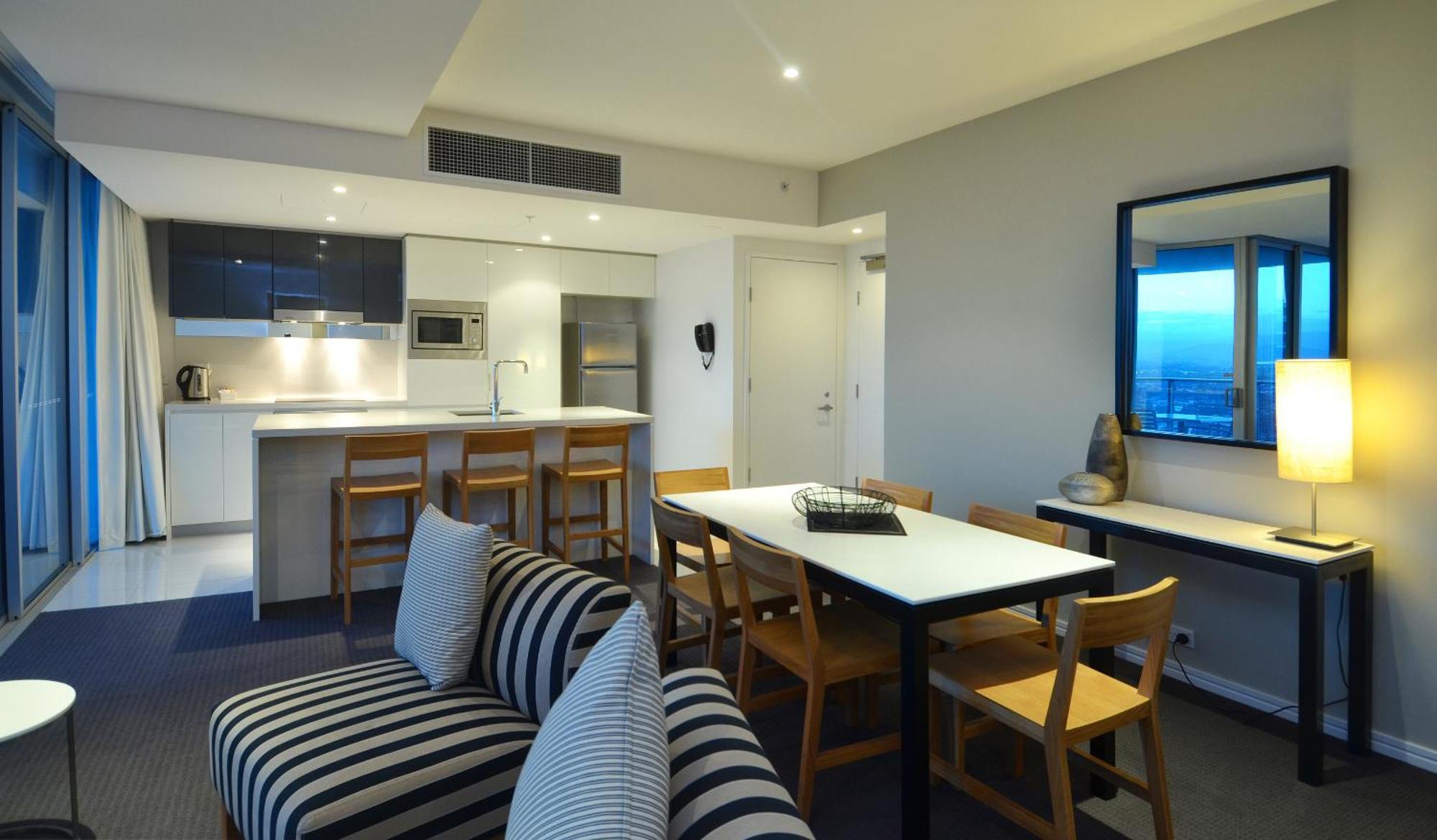 Orchid Residences - Hr Surfers Paradise غولد كوست الغرفة الصورة