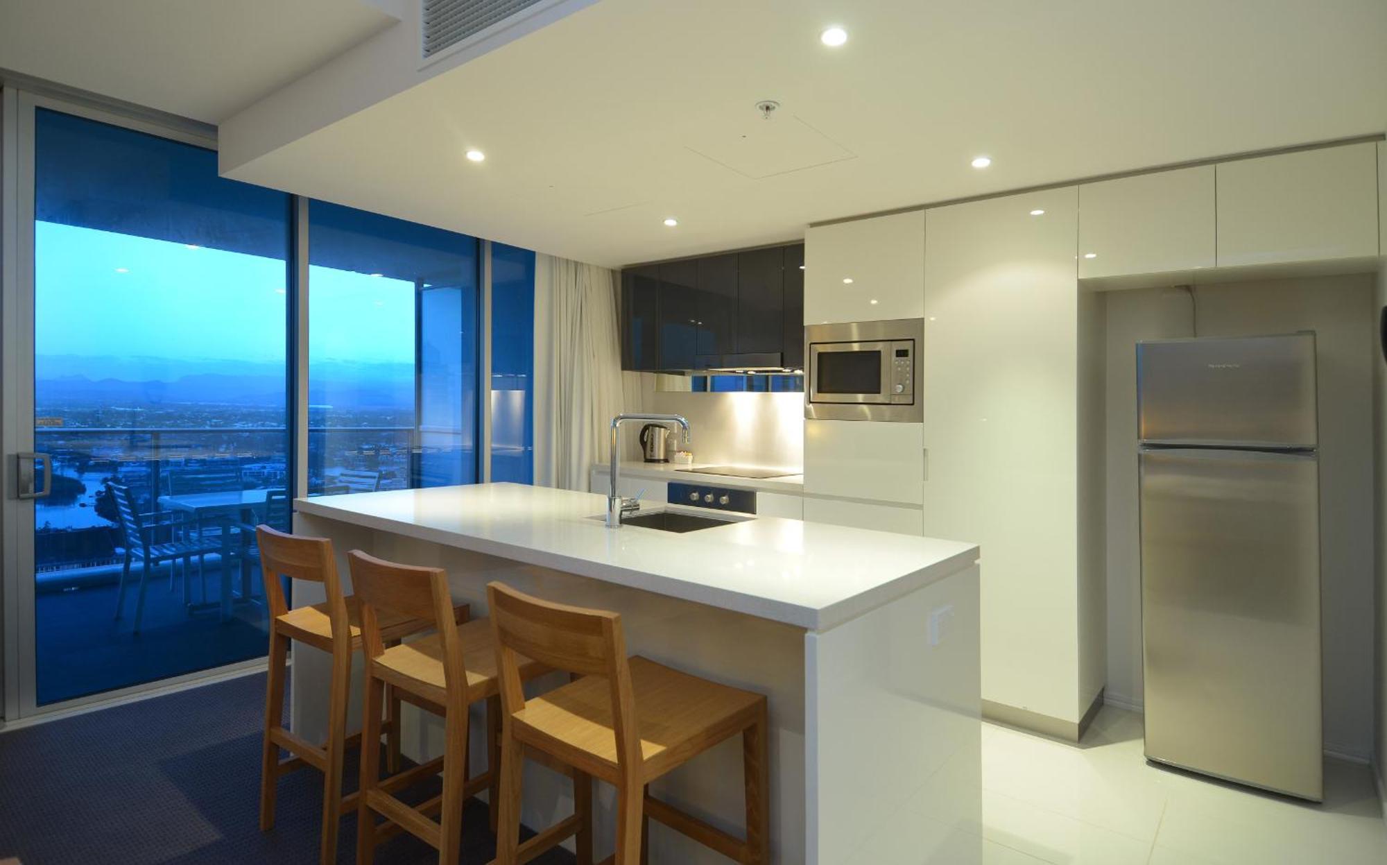 Orchid Residences - Hr Surfers Paradise غولد كوست الغرفة الصورة