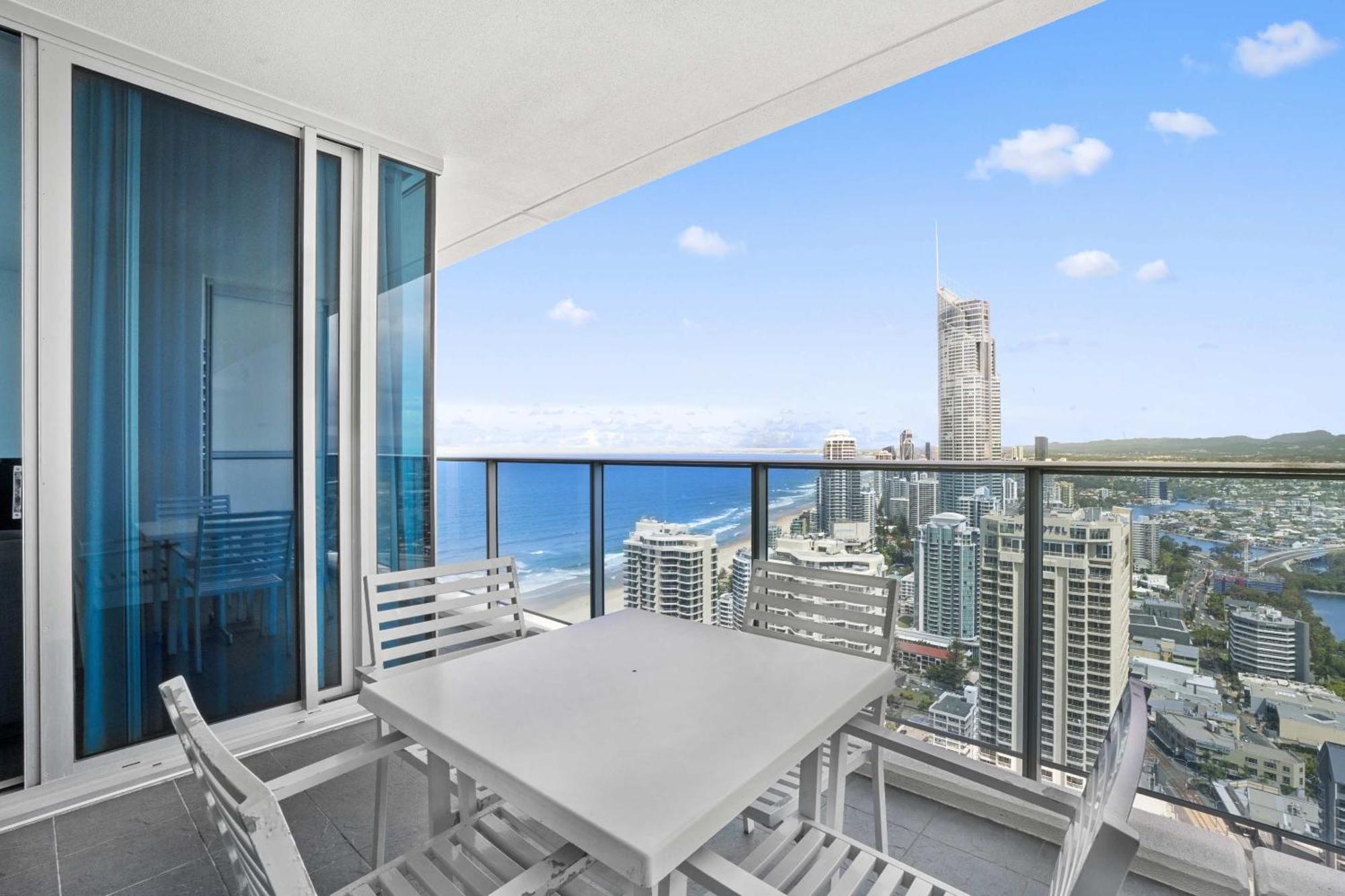Orchid Residences - Hr Surfers Paradise غولد كوست الغرفة الصورة